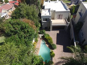 3 Bed Townhouse in Gallo Manor