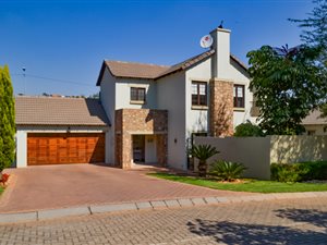3 Bed House in Olympus AH