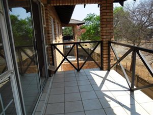 3 Bed Apartment in Lydenburg
