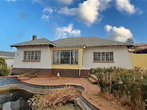 3 Bed House in Cyrildene