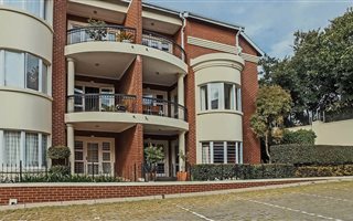 3 Bedroom Apartment in Melrose North