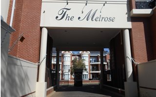 3 Bedroom Apartment in Melrose North
