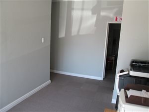 94 m² Office Space in Newton Park