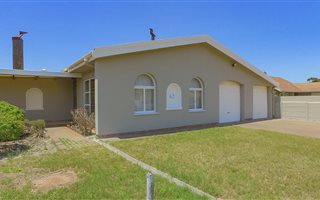 3 Bedroom House in Goodwood