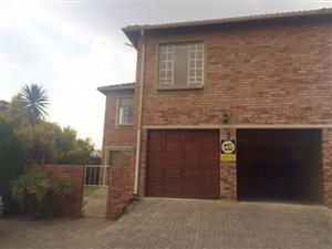 4 Bed House in Kyalami Hills