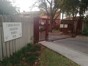 3 Bed Apartment in Sunninghill