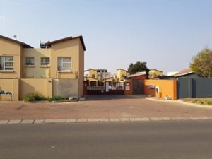2 Bed Townhouse in Rynfield