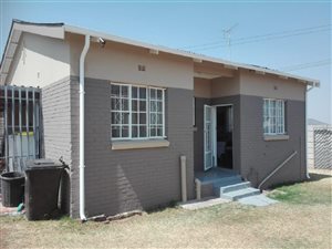 2 Bed House in Wannenburghoogte