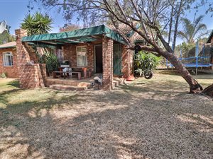 3 Bed Duet in Elarduspark