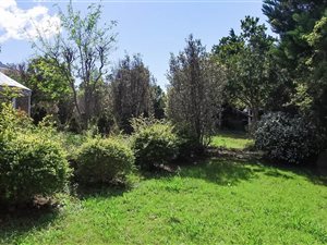 999 m² Land available in Golden Hill