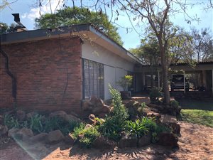 2.2 ha Farm in Strydfontein and surrounds