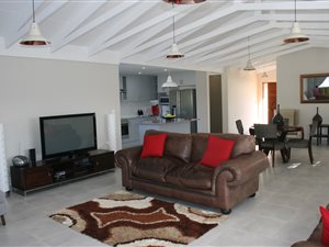 3 Bed House in Island View