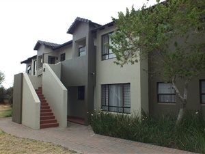 3 Bed Apartment in Fourways