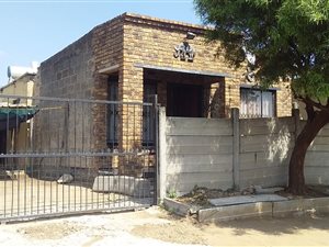 3 Bed House in Rabie Ridge