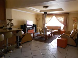 4 Bed House in Sunward Park