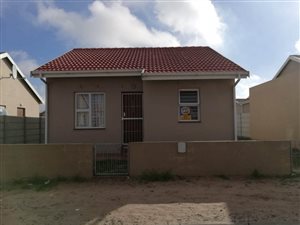 2 Bed House in Pelikan Park