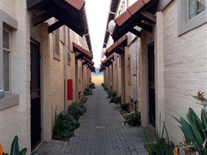 2 Bedroom Townhouse in Claremont