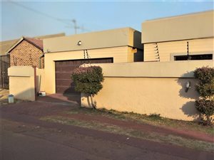 3 Bed House in Vosloorus