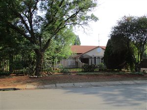 4 Bed House in Golf Park