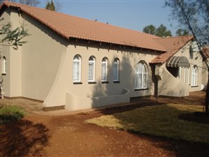 4 Bed House in Golf Park