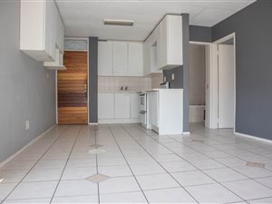 3 Bed Apartment in Westdene