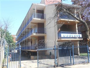 1 Bed Apartment in Sunnyside