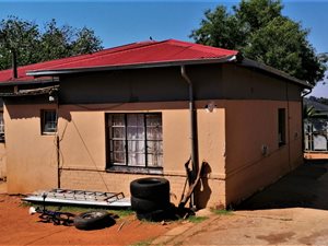 3 Bed House in Roodepoort North