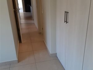 3 Bed House in Pomona