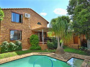 3 Bed Cluster in Bromhof