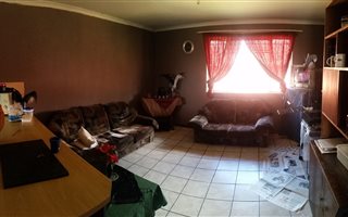 2 Bedroom Flat in Burgershoop