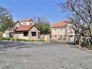 3 Bed Apartment in Halfway Gardens