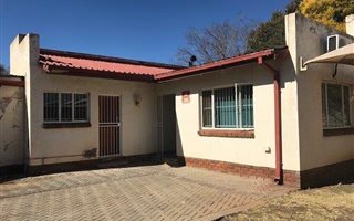 200 m² Office Space in Dan Pienaar