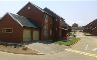 3 Bedroom Duplex in Burgersfort