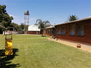 6 Bed House in Swacina Park A H