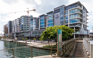 2 Bedroom Apartment in Foreshore