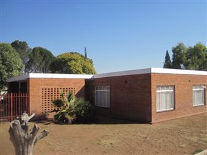 5 Bed House in Vryburg
