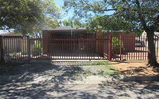 3 Bedroom House in Vryburg