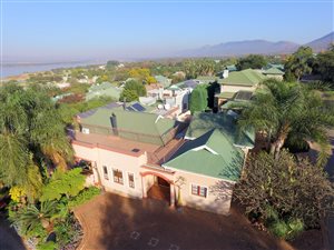 5 Bed House in Caribbean Beach Club