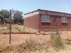 2 Bed House in Duduza