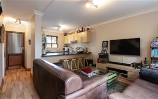 2 Bedroom Apartment in Plumstead