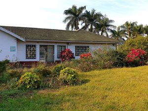 2.4 ha Smallholding in Umzinto