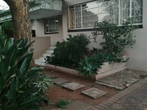 3 Bed House in Kensington