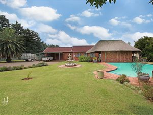 3 Bed House in Daggafontein