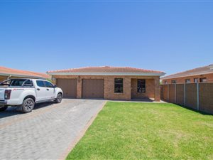 3 Bed Townhouse in Heritage Park