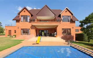 4 Bedroom House in Chartwell