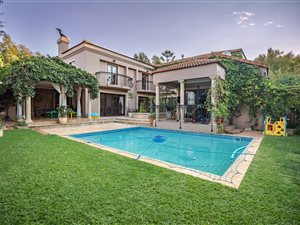 4 Bed House in Boardwalk Manor