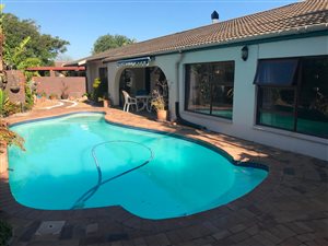 3 Bedroom House in Oakglen