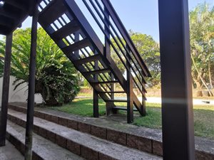 5 Bed House in Athlone Park