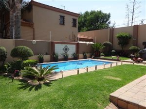 3 Bed Duplex in Bedfordview