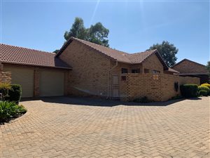 3 Bed Townhouse in Willow Park Manor